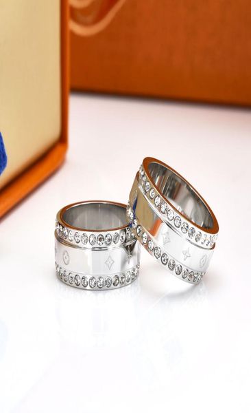 luxury designer band rings silver women men stainless steel letter titanium steel ring 18k gold plated metal wedding jewelry lady 3152221
luxury designer band rings silver women men stainless steel letter titanium steel ring 18k gold plated metal wedding jewelry lady 3152221