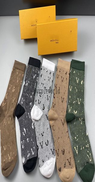 vintage letter jacquard socks ins fashion breathable men women hosiery christmas day gift for couple cotton sock1360975, Black;white
vintage letter jacquard socks ins fashion breathable men women hosiery christmas day gift for couple cotton sock1360975, Black;white