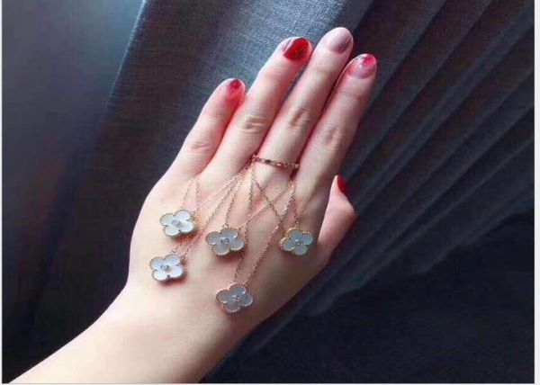 necklace japan and south korea simple titanium steel twocolor agate single diamond pendant collarbone chain women039s sweater 5091804, Golden;silver
necklace japan and south korea simple titanium steel twocolor agate single diamond pendant collarbone chain women039s sweater 5091804, Golden;silver