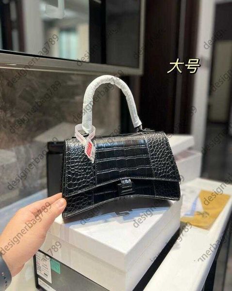 new women hourglass xs crocodile purses evening shoulder bags designers cross body lady alligator genuine leather handbags totes bags 20cm a
new women hourglass xs crocodile purses evening shoulder bags designers cross body lady alligator genuine leather handbags totes bags 20cm a