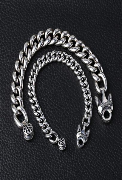 925 sterling silver jewelry designer handmade heavy curb links bracelet designed with unique closure clasp 3 sizes 9mm 14mm 17mm6033641, Black
925 sterling silver jewelry designer handmade heavy curb links bracelet designed with unique closure clasp 3 sizes 9mm 14mm 17mm6033641, Black