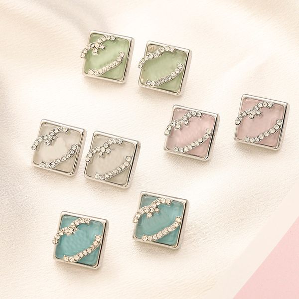 4 pairs of earrings cute women pink stud birthday love gift earrings family couple jewelry does not change color autumn new luxury charm ear, Golden;silver
4 pairs of earrings cute women pink stud birthday love gift earrings family couple jewelry does not change color autumn new luxury charm ear, Golden;silver