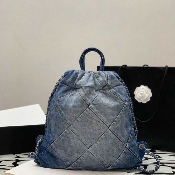 cc bagsxiaoxiangfeng 23p denim backpack with large capacity student backpack diamond woven chain fashion shopping bag
cc bagsxiaoxiangfeng 23p denim backpack with large capacity student backpack diamond woven chain fashion shopping bag