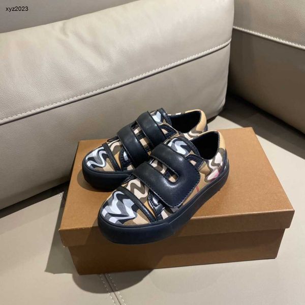 23ss kids shoes designer buckle strap child sneakers size 26-35 khaki plaid baby casual shoes box protection aug30, Black;red
23ss kids shoes designer buckle strap child sneakers size 26-35 khaki plaid baby casual shoes box protection aug30, Black;red