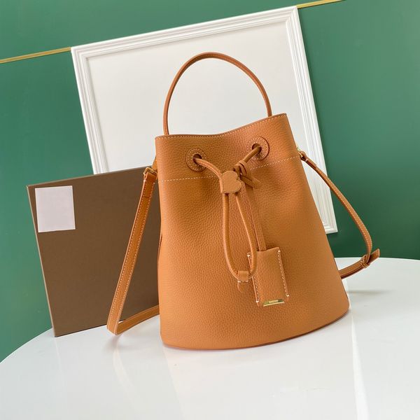 luxury designer bag fashion crossbody bag mirror quality bucket bag drawcord bucket bag in italian-tanned grainy leather
luxury designer bag fashion crossbody bag mirror quality bucket bag drawcord bucket bag in italian-tanned grainy leather