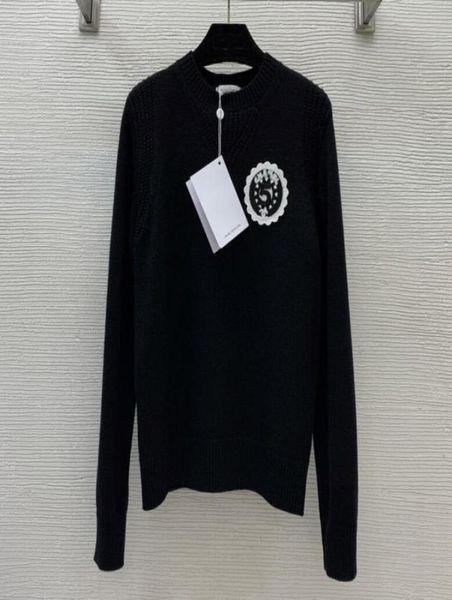 23ss spring new women039s sweaters casual fashion crew neck knitwear women designer sweaters sxl9735601, White;black
23ss spring new women039s sweaters casual fashion crew neck knitwear women designer sweaters sxl9735601, White;black