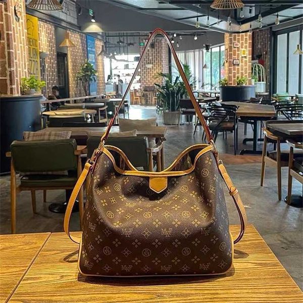 hong kong women's old flower bucket new trend versatile fashion large capacity one shoulder crossbody bag outlet 50% off
hong kong women's old flower bucket new trend versatile fashion large capacity one shoulder crossbody bag outlet 50% off