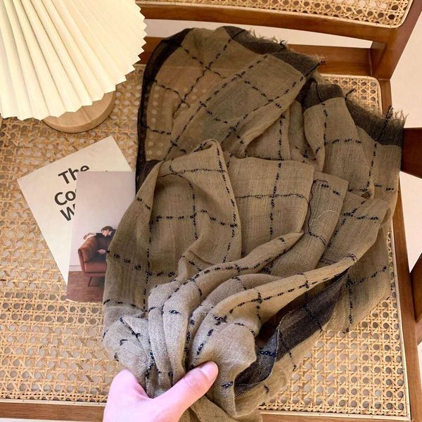 scarf womens autumn and winter korean version of the all matching wool silver plaid artistic cotton linen shawl, Blue;gray
scarf womens autumn and winter korean version of the all matching wool silver plaid artistic cotton linen shawl, Blue;gray