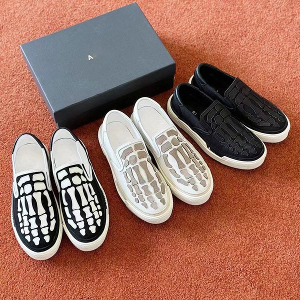 men skel slip sneakers designer leisure bone runner sneakers fashion cowhide luxury ventilate high-quality outdoors skel low sports shoes si, Black
men skel slip sneakers designer leisure bone runner sneakers fashion cowhide luxury ventilate high-quality outdoors skel low sports shoes si, Black