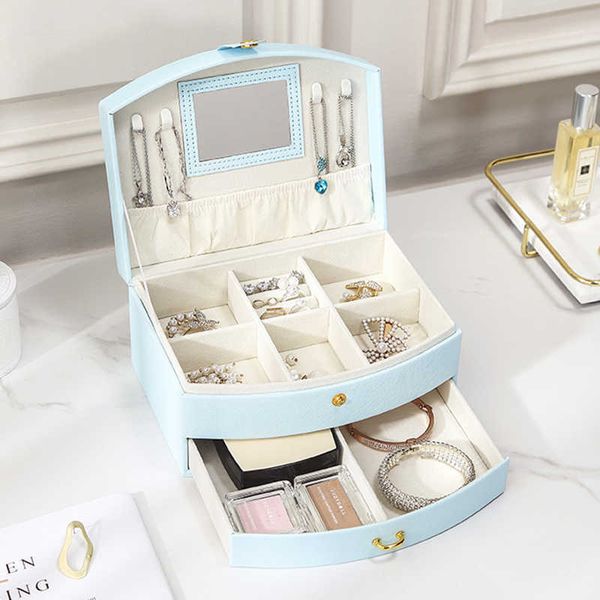 doublelayer jewelry box portable organizer display travel case boxes button leather storage jewelers gifts 230814, Black;white
doublelayer jewelry box portable organizer display travel case boxes button leather storage jewelers gifts 230814, Black;white