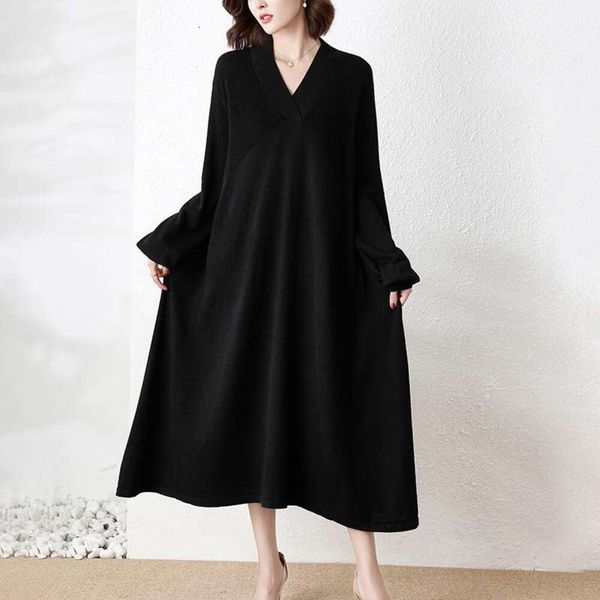 autumn and winter sweater style western long dress large loose knee length womens clothing, White;black
autumn and winter sweater style western long dress large loose knee length womens clothing, White;black