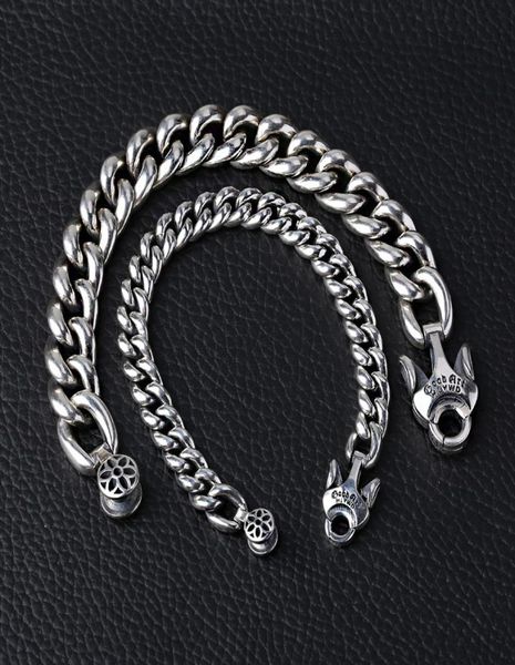 925 sterling silver jewelry designer handmade heavy curb links bracelet designed with unique closure clasp 3 sizes 9mm 14mm 17mm7338916, Black
925 sterling silver jewelry designer handmade heavy curb links bracelet designed with unique closure clasp 3 sizes 9mm 14mm 17mm7338916, Black
