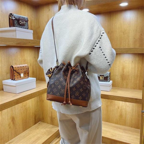 women's 2023 fashion crossbody texture bucket bag large capacity 70% off outlet clearance 
women's 2023 fashion crossbody texture bucket bag large capacity 70% off outlet clearance