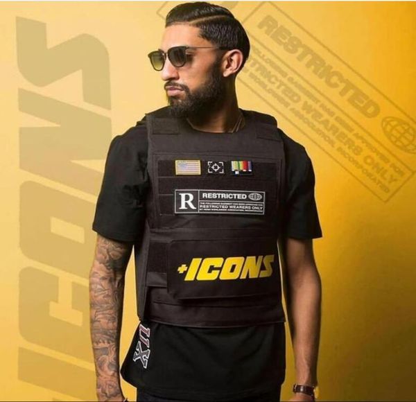2020 hiphop tank sleeveless jacket casual chinese character vest coat high street pockets vests cargo waistcoat zipper militar7844016, Black;brown
2020 hiphop tank sleeveless jacket casual chinese character vest coat high street pockets vests cargo waistcoat zipper militar7844016, Black;brown