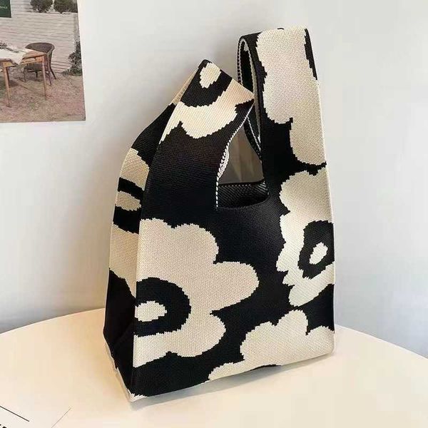stylish pleated handlebags for women pu cloud bags leisure armpit bag shopping shoulder bags female fashion handbag hbvf mhg3, Black
stylish pleated handlebags for women pu cloud bags leisure armpit bag shopping shoulder bags female fashion handbag hbvf mhg3, Black
