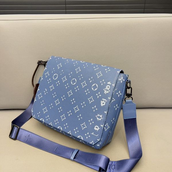 district mm toiletry pouch bag man women shoulder crossbody bag designer bag handbag messenger bag envelope bag luxury satchel luxurys bags
district mm toiletry pouch bag man women shoulder crossbody bag designer bag handbag messenger bag envelope bag luxury satchel luxurys bags