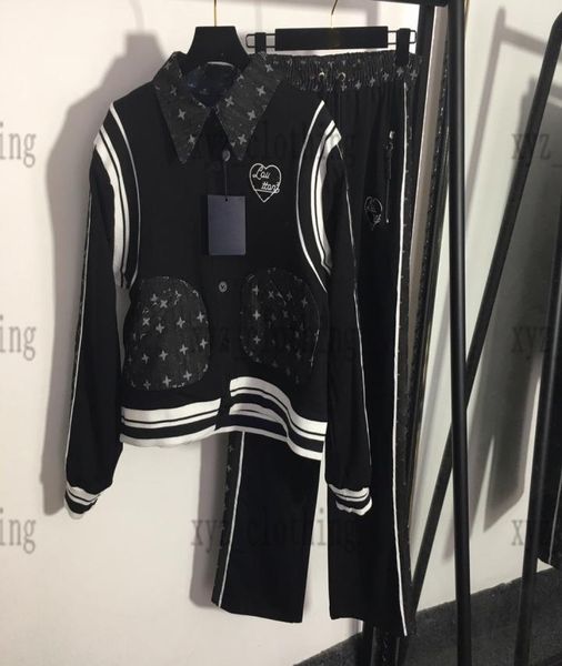 22 women designer tracksuits womens pant sets jeans heart embroidery sports wear polo jacket casual trousers wide leg elastic wais5986049, White
22 women designer tracksuits womens pant sets jeans heart embroidery sports wear polo jacket casual trousers wide leg elastic wais5986049, White