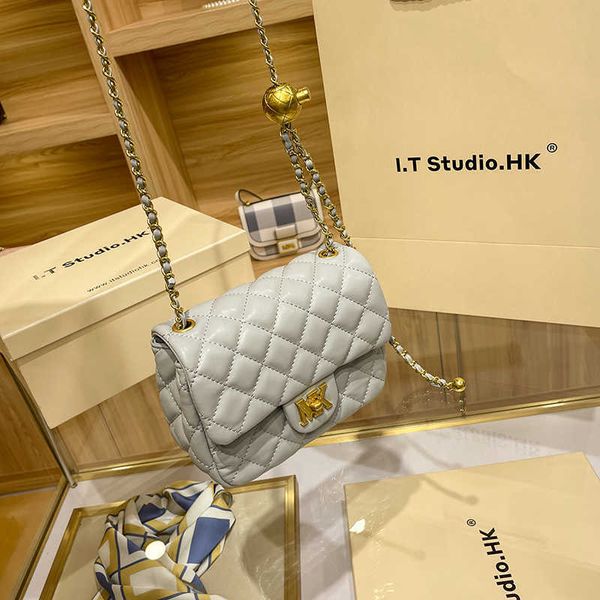 cc bag xiaoxiangfeng lingge chain bag 2023 new fashion spring/summer genuine leather fashion crossbody small golden ball square fat boy bag
cc bag xiaoxiangfeng lingge chain bag 2023 new fashion spring/summer genuine leather fashion crossbody small golden ball square fat boy bag