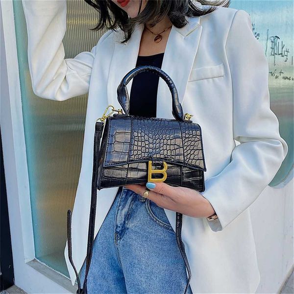 texture hourglass ins niche high-end feel small women's new fashion versatile family portable crossbody shoulder bag 55% off factory on
texture hourglass ins niche high-end feel small women's new fashion versatile family portable crossbody shoulder bag 55% off factory on