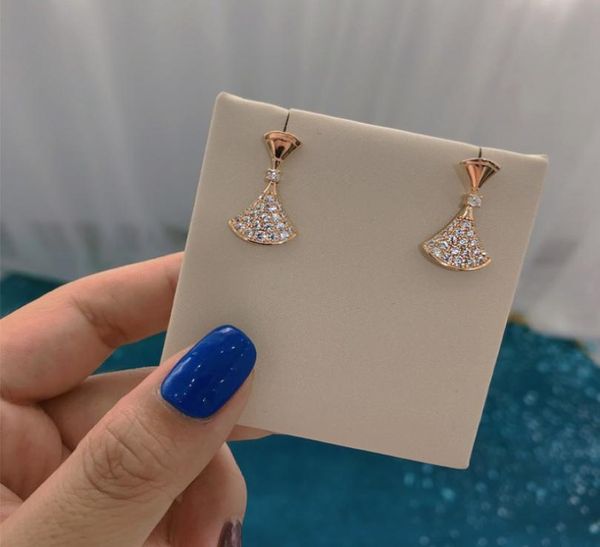 stud earrings full drill fan small skirt 925 silver highend new earrings jewelry8057244, Golden;silver
stud earrings full drill fan small skirt 925 silver highend new earrings jewelry8057244, Golden;silver