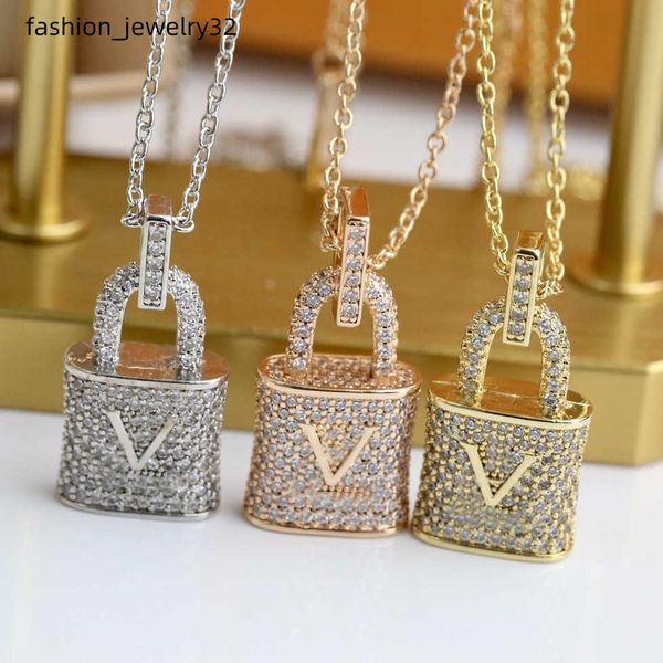 luxury pendant necklaces fashion for man woman designer women party wedding lovers gift fashion jewelry, Silver
luxury pendant necklaces fashion for man woman designer women party wedding lovers gift fashion jewelry, Silver