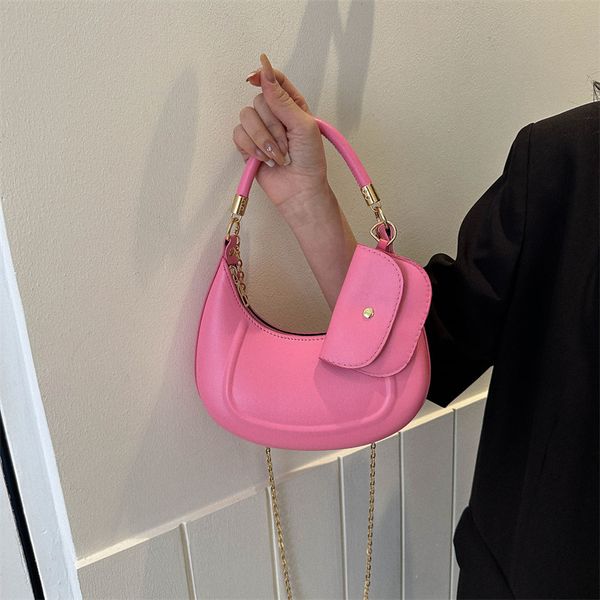 evening bags retro for women 2023 trendy vintage half moon designer handbag female subaxillary casual mini shoulder bag 230831
evening bags retro for women 2023 trendy vintage half moon designer handbag female subaxillary casual mini shoulder bag 230831