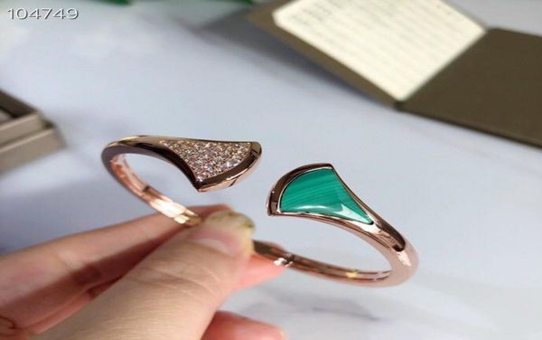 luxury divas039 dream copper with 18k gold plated green ceramic and crystal double fan open bangle for women jewelry5203047, Black
luxury divas039 dream copper with 18k gold plated green ceramic and crystal double fan open bangle for women jewelry5203047, Black