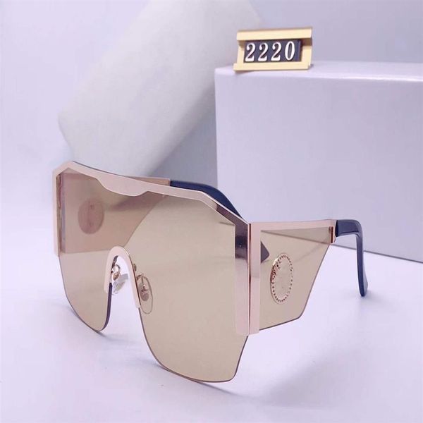 luxury 2220 sunglasses for women baroque style cat eye frame designer sunglasses italian designer gold plated butterfly frame with308m, White;black
luxury 2220 sunglasses for women baroque style cat eye frame designer sunglasses italian designer gold plated butterfly frame with308m, White;black