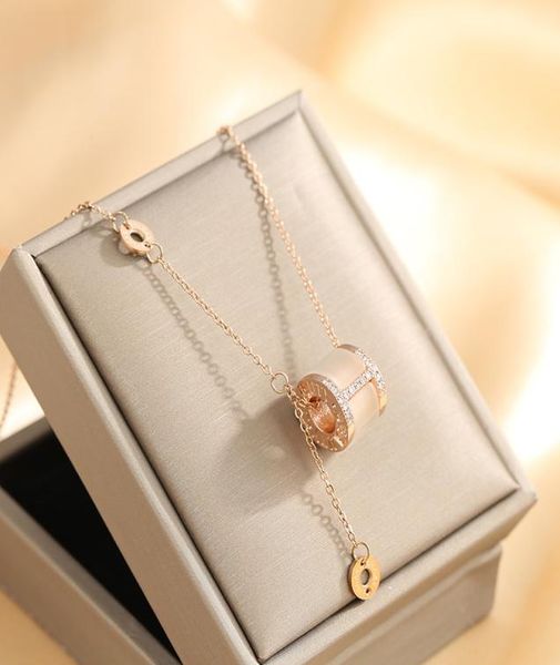 luxury design 18k gold cylindrical pendant necklace with tassel stainless steel jewelry for women2665795, Silver
luxury design 18k gold cylindrical pendant necklace with tassel stainless steel jewelry for women2665795, Silver