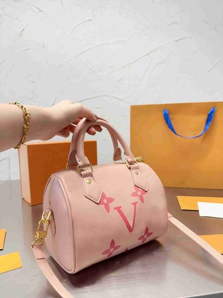 2023 exquisite handbag fashion simple pillow design shell fashion leather women's print design chain shoulder bag crossbody bag handbag
2023 exquisite handbag fashion simple pillow design shell fashion leather women's print design chain shoulder bag crossbody bag handbag