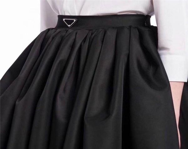 21ss women skirt bow budges lady half dresses with inverted triangle matches skirts for spring autumn outwears3523477, Black
21ss women skirt bow budges lady half dresses with inverted triangle matches skirts for spring autumn outwears3523477, Black