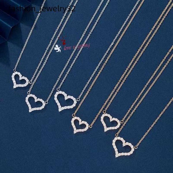 t diamond necklace s925 silver heart-shaped pendant size full of diamond clavicle chain light luxury
t diamond necklace s925 silver heart-shaped pendant size full of diamond clavicle chain light luxury