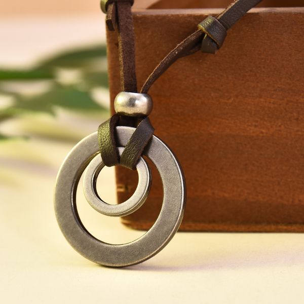 pendant necklaces vintage men women double circle adjustable leather cord necklace jewelry christmas gift initial 230831, Silver
pendant necklaces vintage men women double circle adjustable leather cord necklace jewelry christmas gift initial 230831, Silver