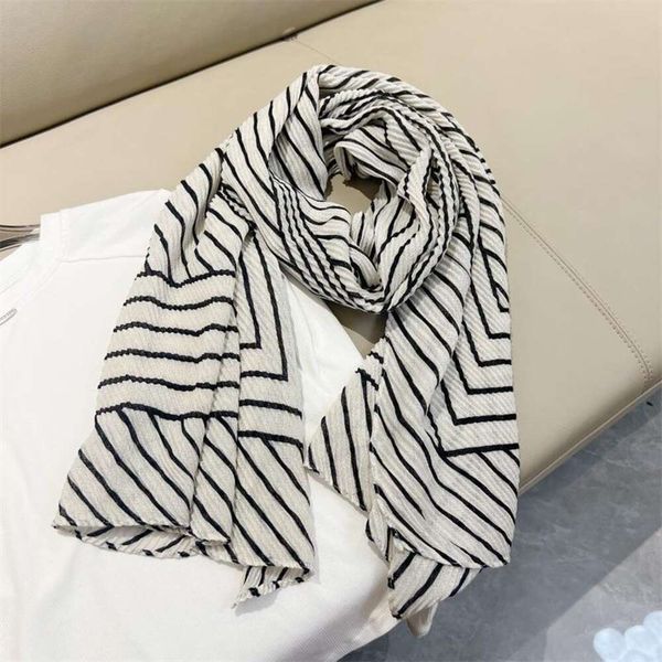 item title neckerchief korean version of the geometric striped pleated cotton scarf womens all matching temperament, Blue;gray
item title neckerchief korean version of the geometric striped pleated cotton scarf womens all matching temperament, Blue;gray
