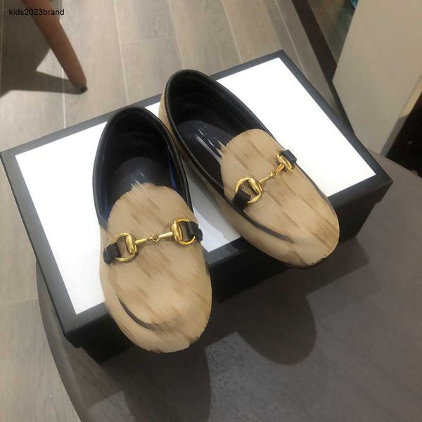 designer child sneakers fashion kids shoes size 26-35 khaki color grid letter jacquard baby casual shoes box protection aug30, Black;red
designer child sneakers fashion kids shoes size 26-35 khaki color grid letter jacquard baby casual shoes box protection aug30, Black;red