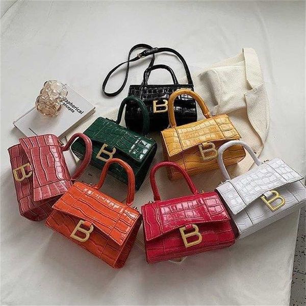 new hourglass women's bright leather personality single shoulder messenger crocodile small square bag handbags clearance 85% off
new hourglass women's bright leather personality single shoulder messenger crocodile small square bag handbags clearance 85% off