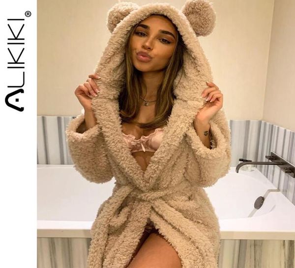 winter warm flannel bathrobe women knee length bath robe soft thick cute pink bridesmaid robes female dressing gown sleepwear c1113373644, Black;red
winter warm flannel bathrobe women knee length bath robe soft thick cute pink bridesmaid robes female dressing gown sleepwear c1113373644, Black;red