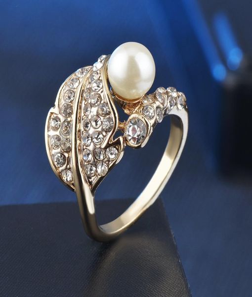 2020 new fashion rose pearl big rings for women statement jewelry vintage gold plating ring party accessories gifts6637003, Golden;silver
2020 new fashion rose pearl big rings for women statement jewelry vintage gold plating ring party accessories gifts6637003, Golden;silver