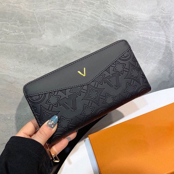embroidery flower pattern women designer zipper wallet bag printed golden letters calfskin leather clutch card holder purse 19x10cm multi-pu, Red;black
embroidery flower pattern women designer zipper wallet bag printed golden letters calfskin leather clutch card holder purse 19x10cm multi-pu, Red;black