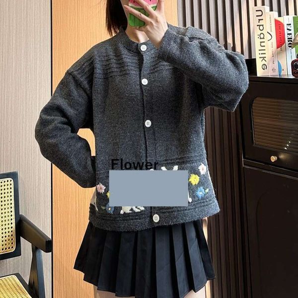 lazy style gentle temperament sweaters soft round neck cardigan womens loose sweater autumn and winter design niche, White;black
lazy style gentle temperament sweaters soft round neck cardigan womens loose sweater autumn and winter design niche, White;black