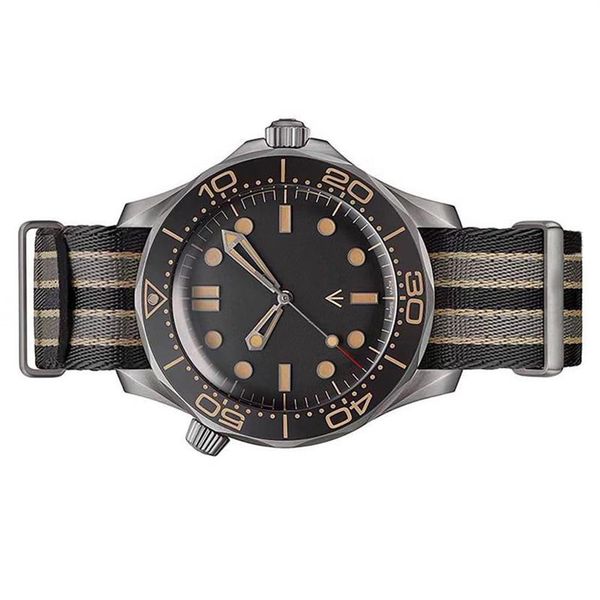 watch automatic mechanical movement diver edition mens watch fashion designer watchs montre de luxe reloj sports man wristwatches 273e, Slivery;brown
watch automatic mechanical movement diver edition mens watch fashion designer watchs montre de luxe reloj sports man wristwatches 273e, Slivery;brown