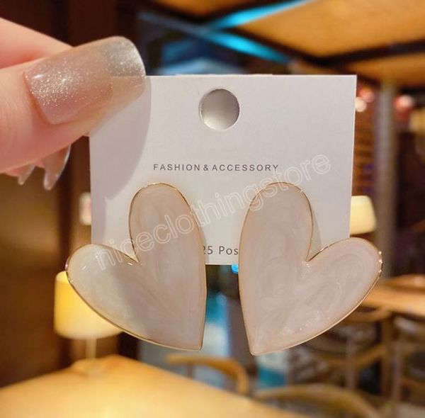 white heart shaped exaggerated love earings for women fashion jewelry stud earrings5043028, Golden;silver
white heart shaped exaggerated love earings for women fashion jewelry stud earrings5043028, Golden;silver