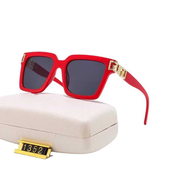 sunglasses designer classic luxury fashion fan fashion large frame sunglasses female personalized driving trendy street shooting glasses, White;black
sunglasses designer classic luxury fashion fan fashion large frame sunglasses female personalized driving trendy street shooting glasses, White;black
