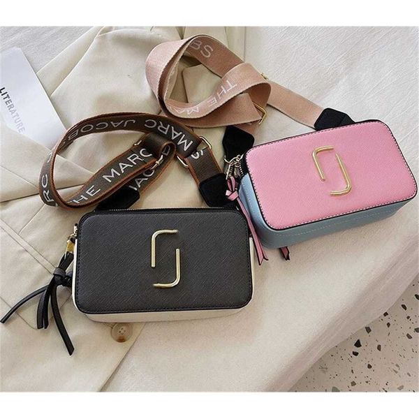 new one shoulder women's camera bag fashion letter handheld crossbody bags style off wholesale
new one shoulder women's camera bag fashion letter handheld crossbody bags style off wholesale