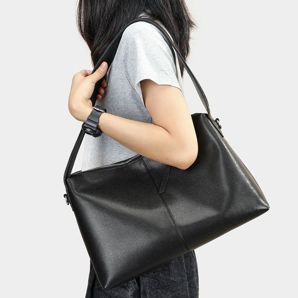 women luxury shoulder bags large tote bag designers genuine leather vintage soft handbag fashion lady evening bag,designer hand purse
women luxury shoulder bags large tote bag designers genuine leather vintage soft handbag fashion lady evening bag,designer hand purse