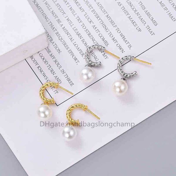 fashion twisted inlaid pearl diamond plating earring designer c-type earrings sliver versatile gold thread women ear accessories, Golden
fashion twisted inlaid pearl diamond plating earring designer c-type earrings sliver versatile gold thread women ear accessories, Golden