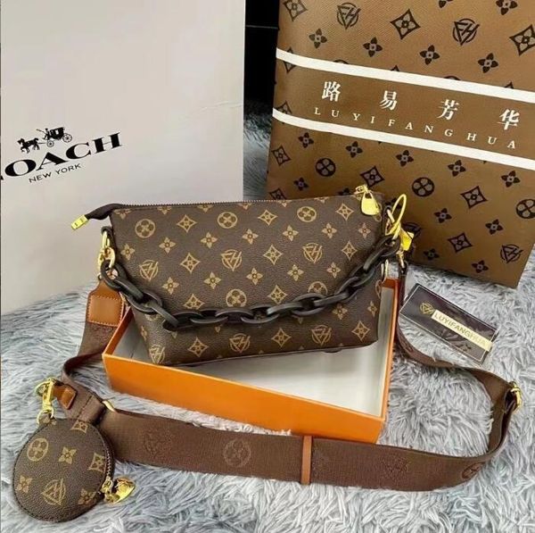 2023 fervent old flower cowhide designer bag fervent boat parcel cross body bag shoulder bag clutch handbag luxury tote bag with coin purse
2023 fervent old flower cowhide designer bag fervent boat parcel cross body bag shoulder bag clutch handbag luxury tote bag with coin purse