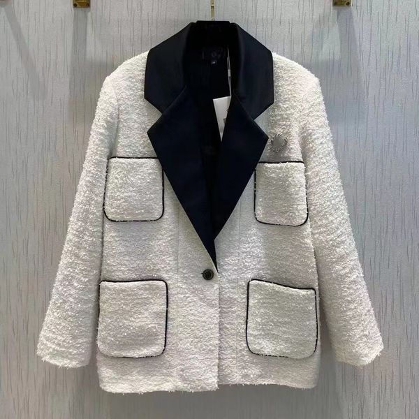 designer 2023 new lapel neck trench coat fashion cashmere button white big pocket trench coat, Tan;black
designer 2023 new lapel neck trench coat fashion cashmere button white big pocket trench coat, Tan;black