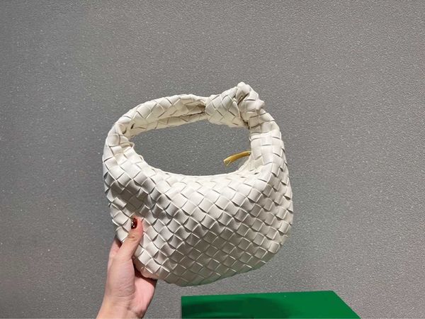 8a quality designer botegss ventss jodie bags online shop for wholesale new mini woven knot cow horn dumplings cloud bag handbag with real l
8a quality designer botegss ventss jodie bags online shop for wholesale new mini woven knot cow horn dumplings cloud bag handbag with real l