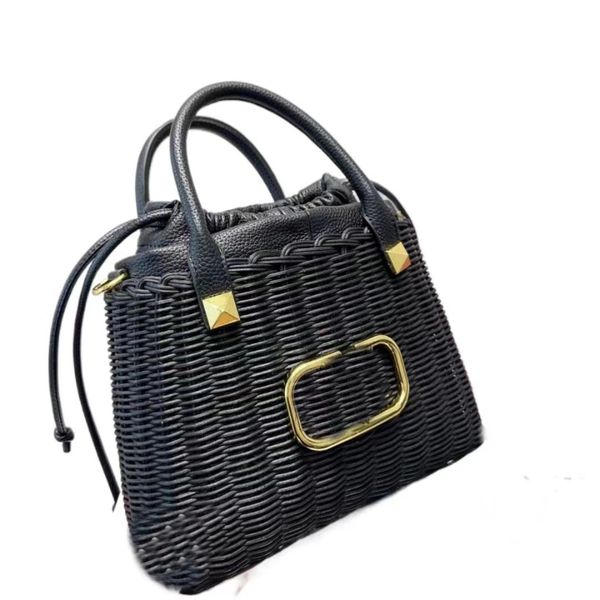 fashion straw fashion simple pastoral vegetable basket large capacity one shoulder messenger handbag shopping bag three-dimensional foreign
fashion straw fashion simple pastoral vegetable basket large capacity one shoulder messenger handbag shopping bag three-dimensional foreign